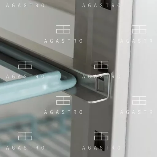 MAXIMA Fagyasztószekrény görgőkkel - 600L - 3 állítható polc - GN 2/1 kompatibilis