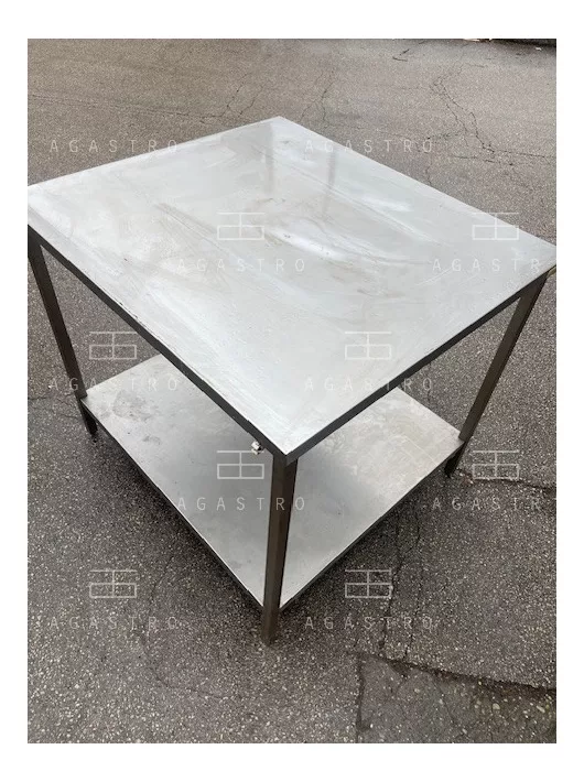 Használt rozsdamentes asztal alsó polccal