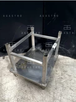 Rozsdamentes állvány